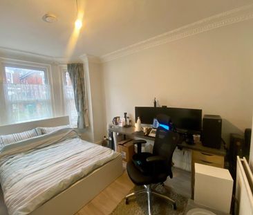 4 bedroom house to rent - Photo 1