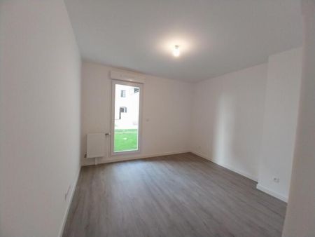 Location Appartement 2 pièces 42m² ST JEAN DE LA RUELLE 45140 - Photo 5