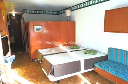 Rent only per week: this large south-facing studio near the center of Crans - Photo 3