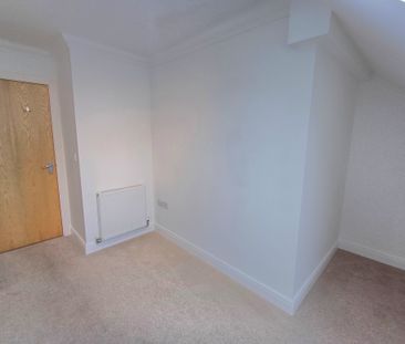 Alumhurst Road, Bournemouth - Photo 4