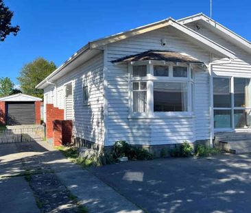 Location Location - Photo 4