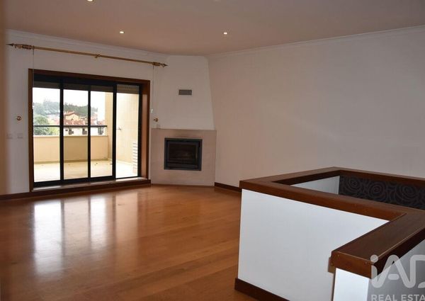 Apartamento T5 em Coimbra