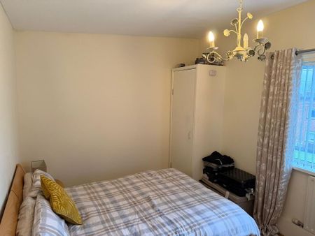 Flat, Stracam Corner, Belfast, BT6 0EN - Photo 3