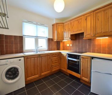 1 Bedroom Apartment To Let - Photo 5