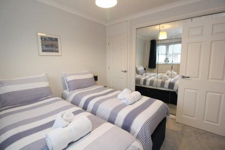 2 bedroom apartment to rent - Photo 4