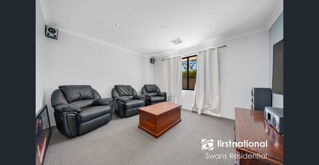 Prime Dayton Living: A Semi-Furnished Home of Contemporary Elegance!! - Photo 1