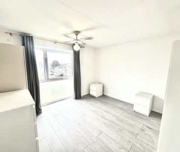 St. Peters Close, Ilford, IG2, Property for rent - Photo 2