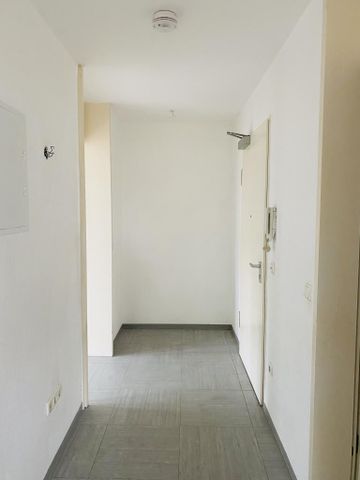 Helle 2-Zimmer-Wohnung ab sofort frei - Anmietung nur mit Wohnberechtigungsschein nach §88d - Photo 5