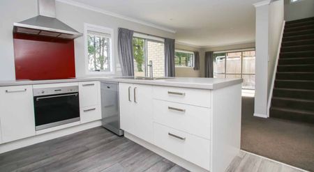 A great modern townhouse up for rent - Photo 4