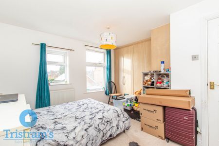 4 bed Semi-Detached House for Rent - Photo 4