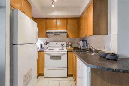 For Lease - 17 Barberry Place Unit# 1113, Toronto, Ontario - Photo 3