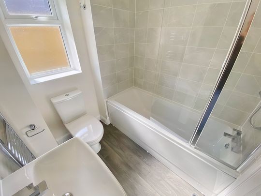 Sheerness way, Peerborough, Hampton Beach - Photo 1