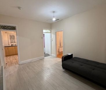 2 Bed Flat, Bruce Road, NW10 - Photo 2