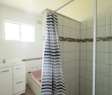 3 bedroom home in flood free South Grafton - Photo 5