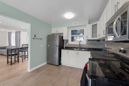 For Lease - 13 Huntingwood Crescent, Brampton, Ontario - Photo 5