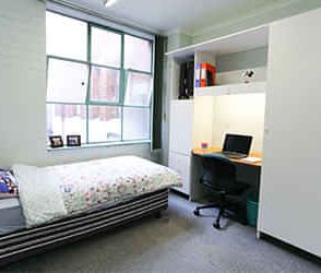 2 Bedroom Apartment - Photo 2