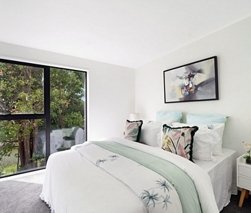 Modern & Stylish Living In Glen Eden - Photo 4