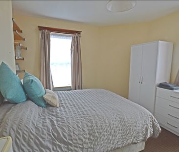 Albert Road Parkstone, Poole, Dorset, BH12 2BX - Photo 4