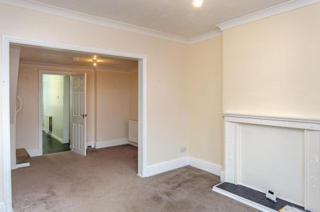 2 bedroom end of terrace house to rent - Photo 5