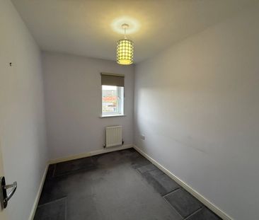 3 bedroom house to rent Lightstream Drive, Speke, Liverpool, Mersey... - Photo 3