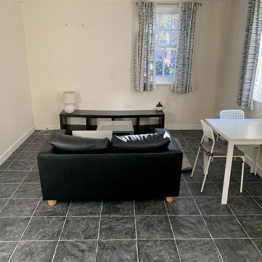1 bed flat to rent Camp Street, DE1 - Photo 1