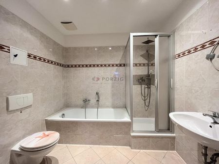 Sonnige Aussichten in Limbach-Oberfrohna – 3 Zimmer mit Balkon zum Verlieben! - Photo 2