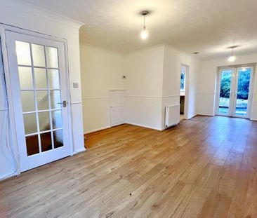 3 bedroom terraced house to rent - Photo 3