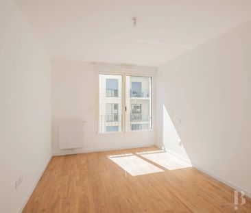Rental Apartment Bordeaux Saint-Jean - Photo 5