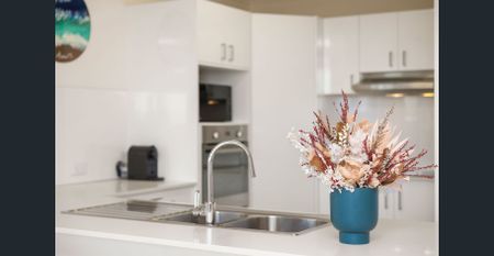 Oceanview Beachfront Family Paradise-Fully Furnished-NO BILLS-Short/Long Term - Photo 3