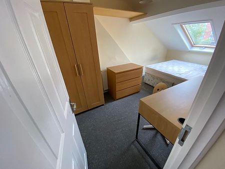 23 Barbican Road - Photo 5