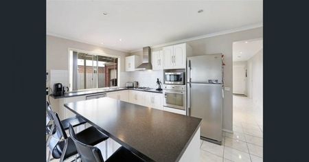 Large Family Home - Photo 2