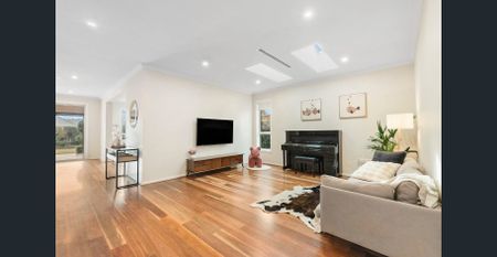 Prestige Family Home with Poolside Luxury & High-End Comfort - Photo 2