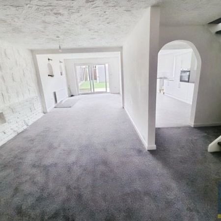 Manor Avenue, Basildon - Photo 1