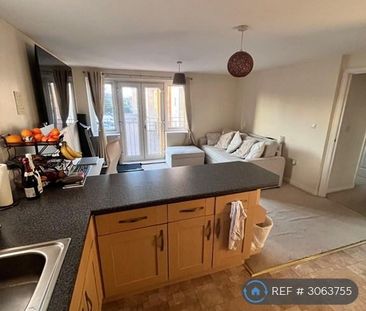 1 bedroom in a flat share to rent - Photo 1