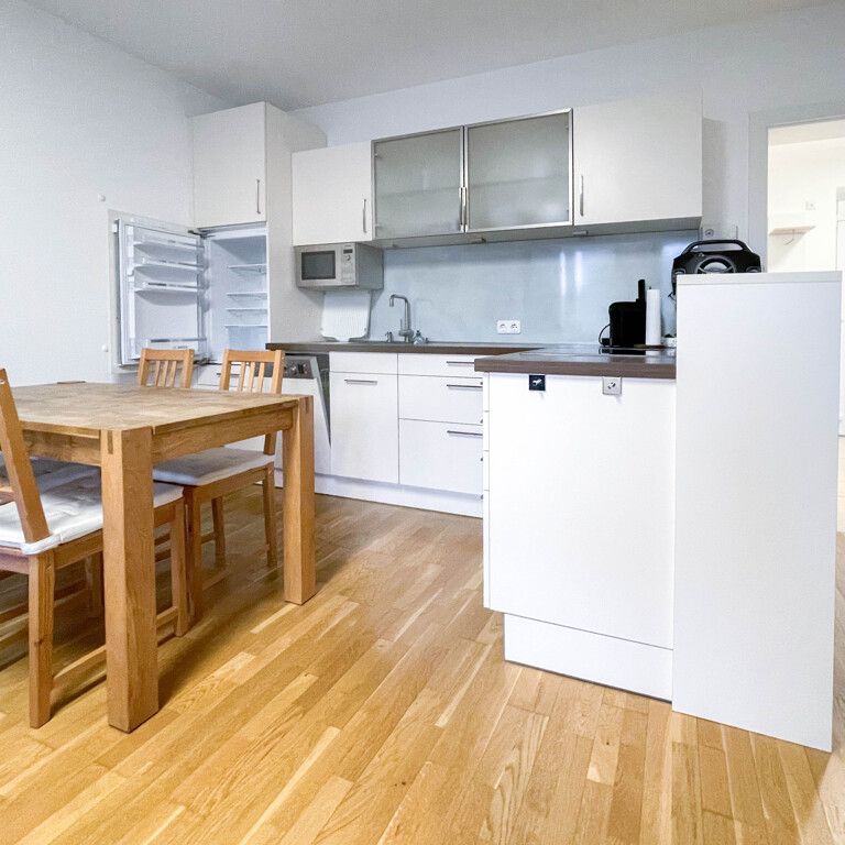 Schöne 2- Zimmer Wohnung mit Balkon - Photo 1