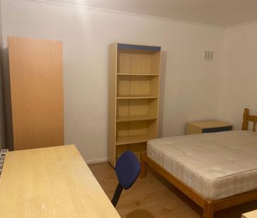 22 Blackbrook Road - refurbished student homeLoughborough - Photo 3