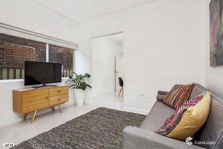 6 Carlisle Street, Ashfield NSW 2131 - House For Rent | Domain - Photo 3