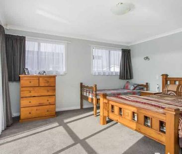 3-Bedroom Modern Home - Photo 2