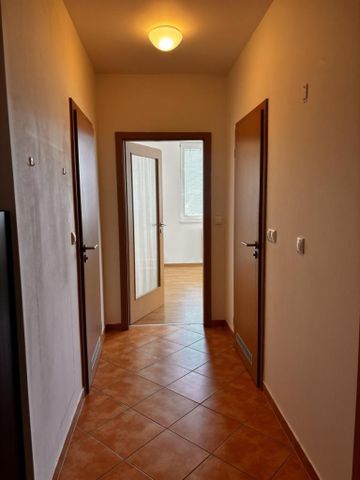 Pronájem bytu 2+kk 59 m2 - Fotografie 4