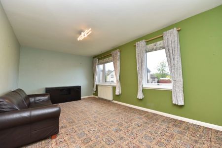 17 Islabrae, Keith, AB55 5JT - Photo 2