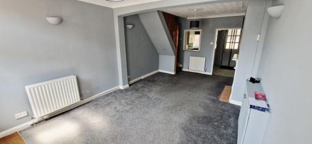 2 bedroom terraced house to rent - Photo 3