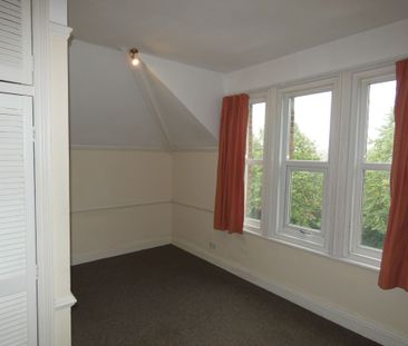 1 bed Apartment - To Let - Photo 2