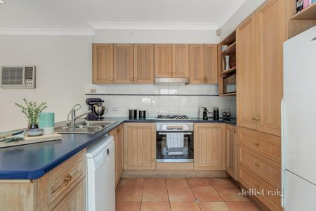 8 Elm Street, Surrey Hills - Photo 5