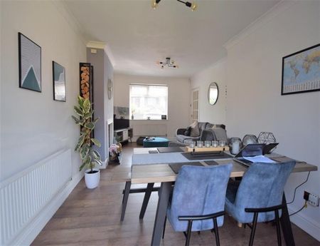 2 Bedroom Semi Detached To Let - Photo 4