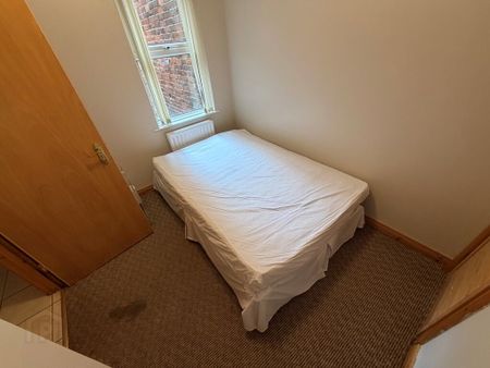 Flat 1, 95 University Avenue, Belfast, BT7 1GX - Photo 4