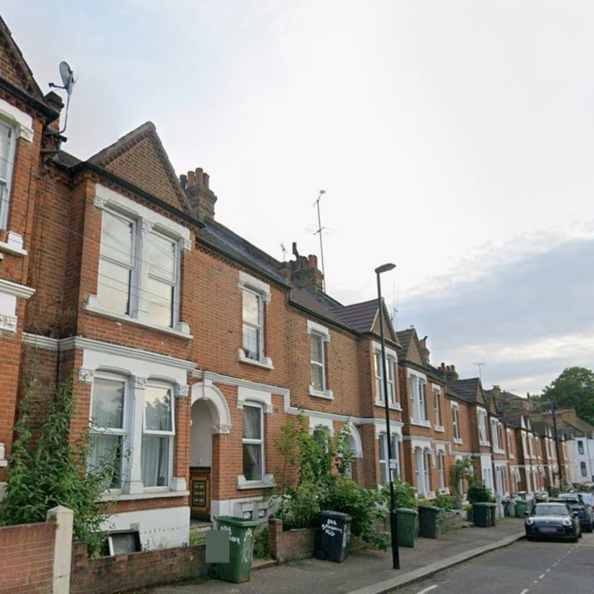 Room in a Shared Flat, Sandrock Road, SE13 - Photo 1