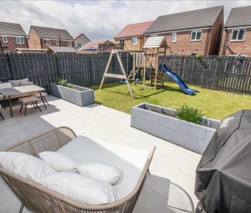 3 bedroom semi-detached house to rent - Photo 4