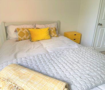 1 bedroom in a house share to rent - Photo 4