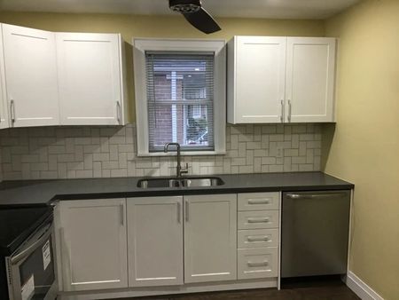 For Lease - 27 Fairfax (main floor) Crescent, Toronto, Ontario - Photo 5