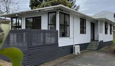 3 Bedroom House for Rent in Mt Wellington - Photo 5
